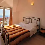 Apartament In 39190