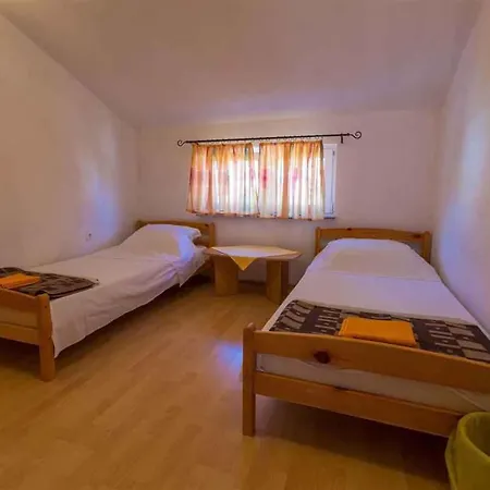 Apartment In 39190 Selce
